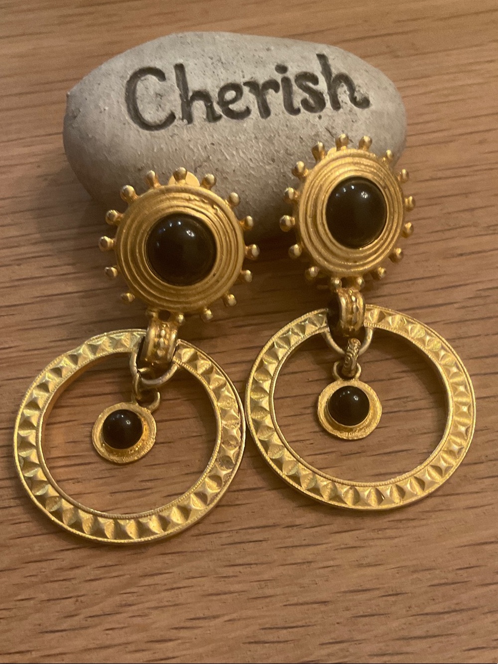 Vintage Gold-Tone Door Knockers Black Cabochon Clip On Earrings